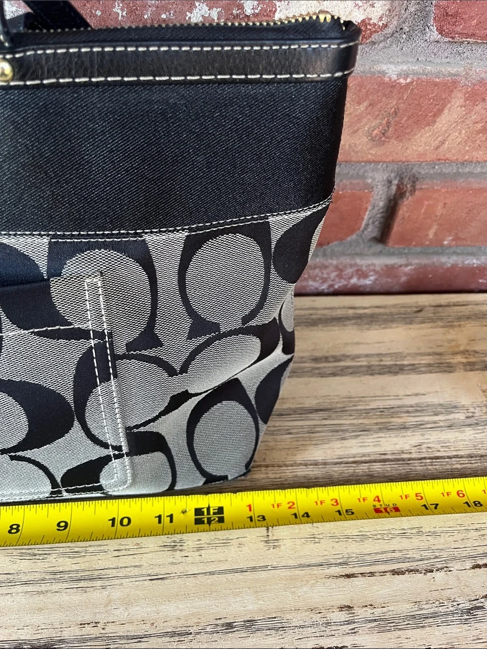 Coach Black and Gray Signature Canvas 👜 L0768-11691